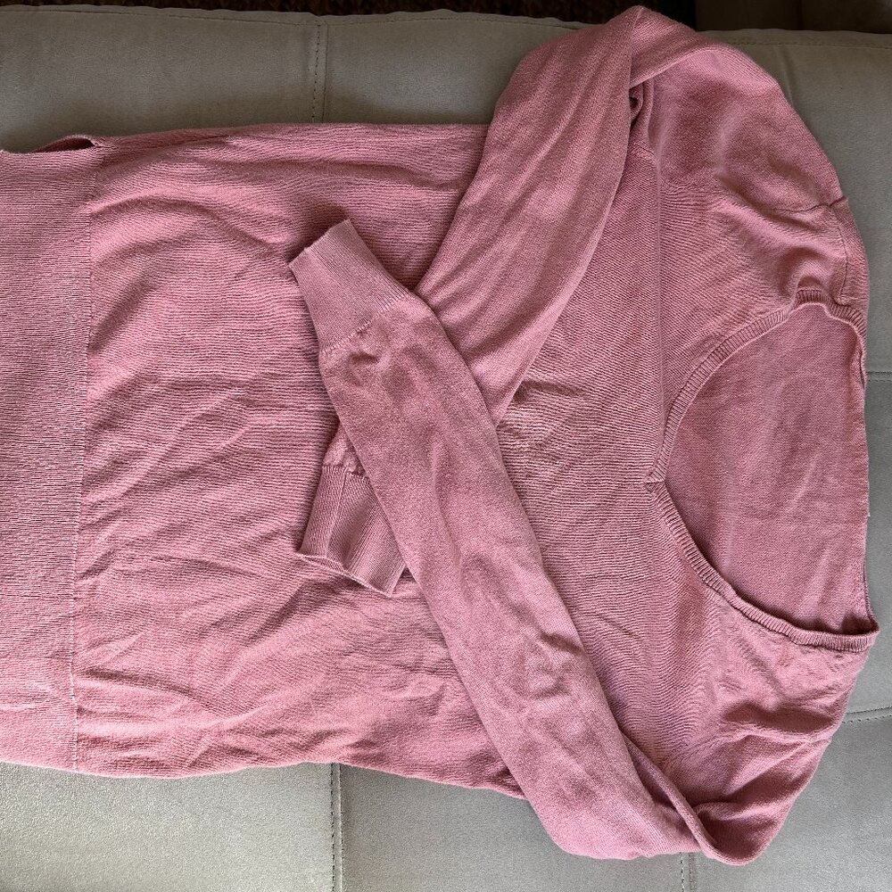Dusty Rose Pink V-Neck Knit Sweater